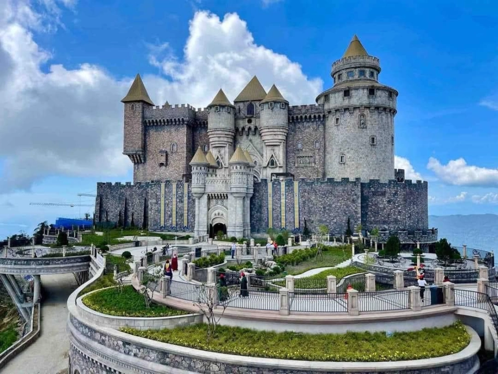 Ngỡ ngàng trước bà nà hill đường lên tiên cảnh