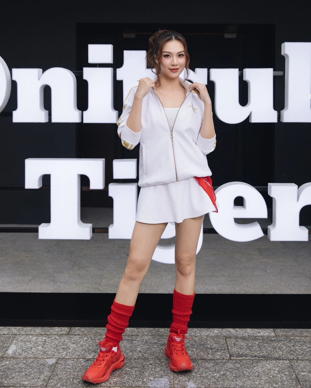 Nguyễn Huỳnh Kim Duyên Miss Universe là cái tên nổi bật trong làng sắc đẹp