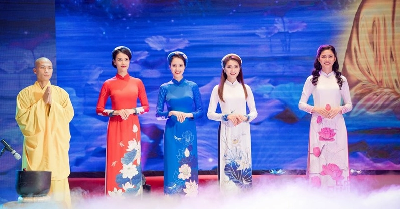 Nhan sắc rạng ngời: Khám phá những mẫu áo dài hoa hậu đẹp nhất 2026