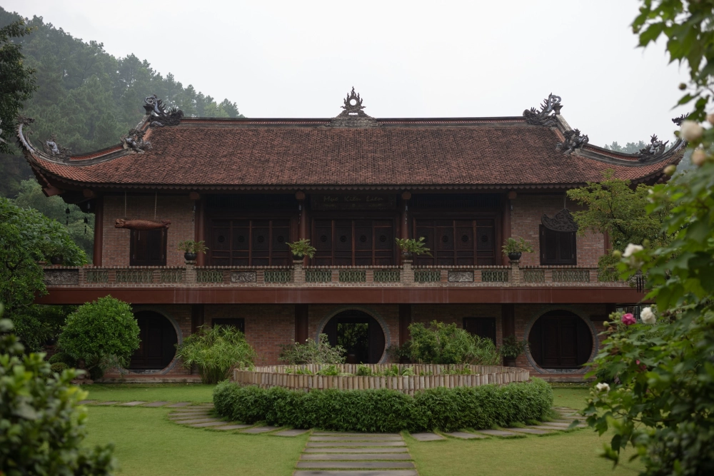 Nhiều người hỏi chùa địa tạng phi lai tự có mất vé không