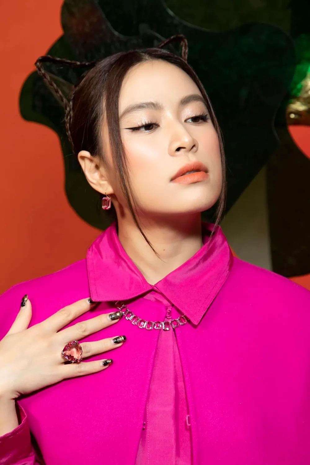 Những khoảnh khắc đáng nhớ trong clip của Hoàng Thùy Linh
