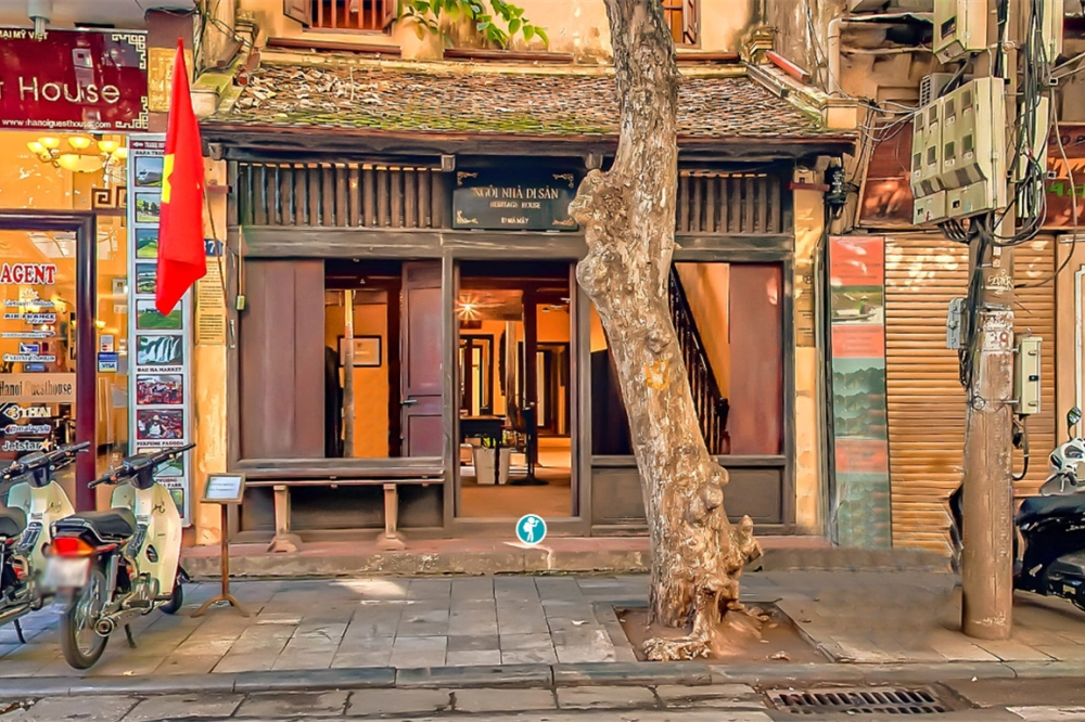 Phố cổ Hà Nội ngày nay vẫn giữ được vẻ đẹp truyền thống, hấp dẫn khách du lịch