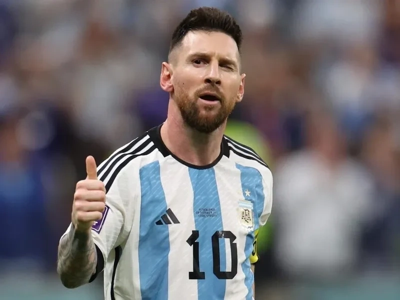 Quay lại tuổi thơ với loạt old messi meme siêu hài