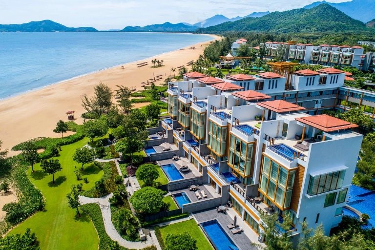 Resort vịnh lăng cô cao cấp ven biển hòa mình vào thiên nhiên