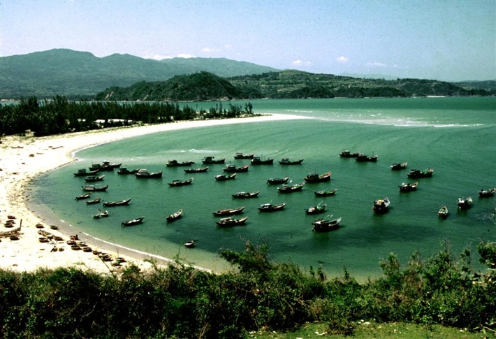 Tham quan vịnh xuân đài phú yên trong chuyến du lịch