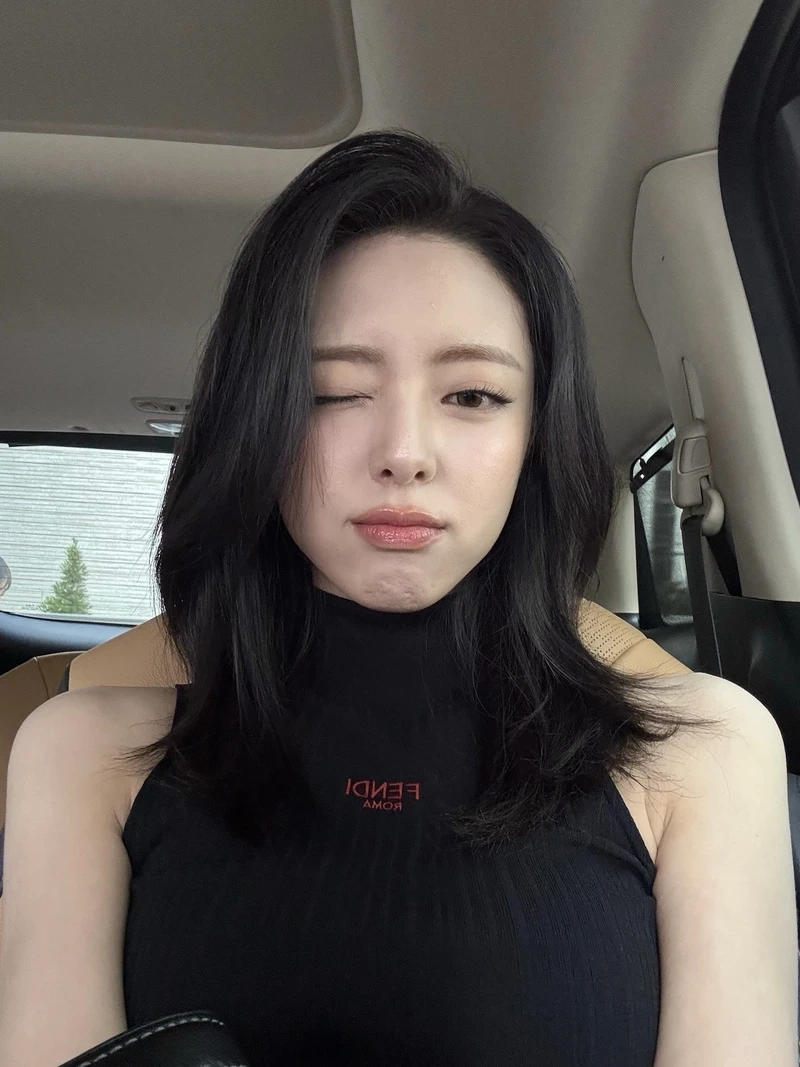 Thần thái bùng nổ từ yuna sân khấu cực cháy