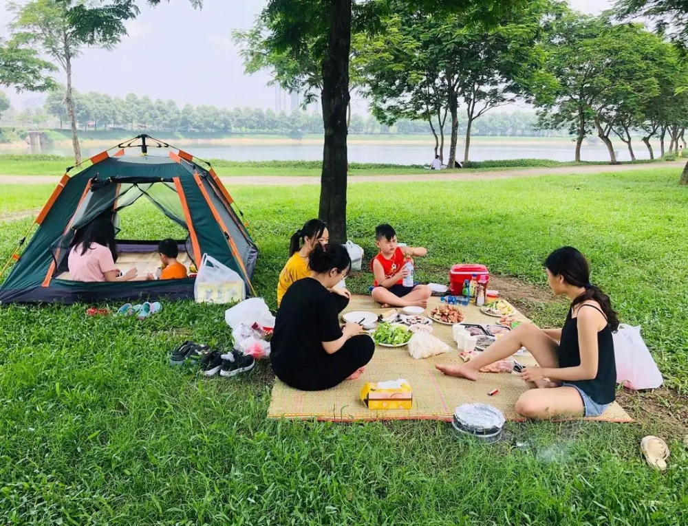Thông tin thuê lều công viên yên sở cho đêm cắm trại
