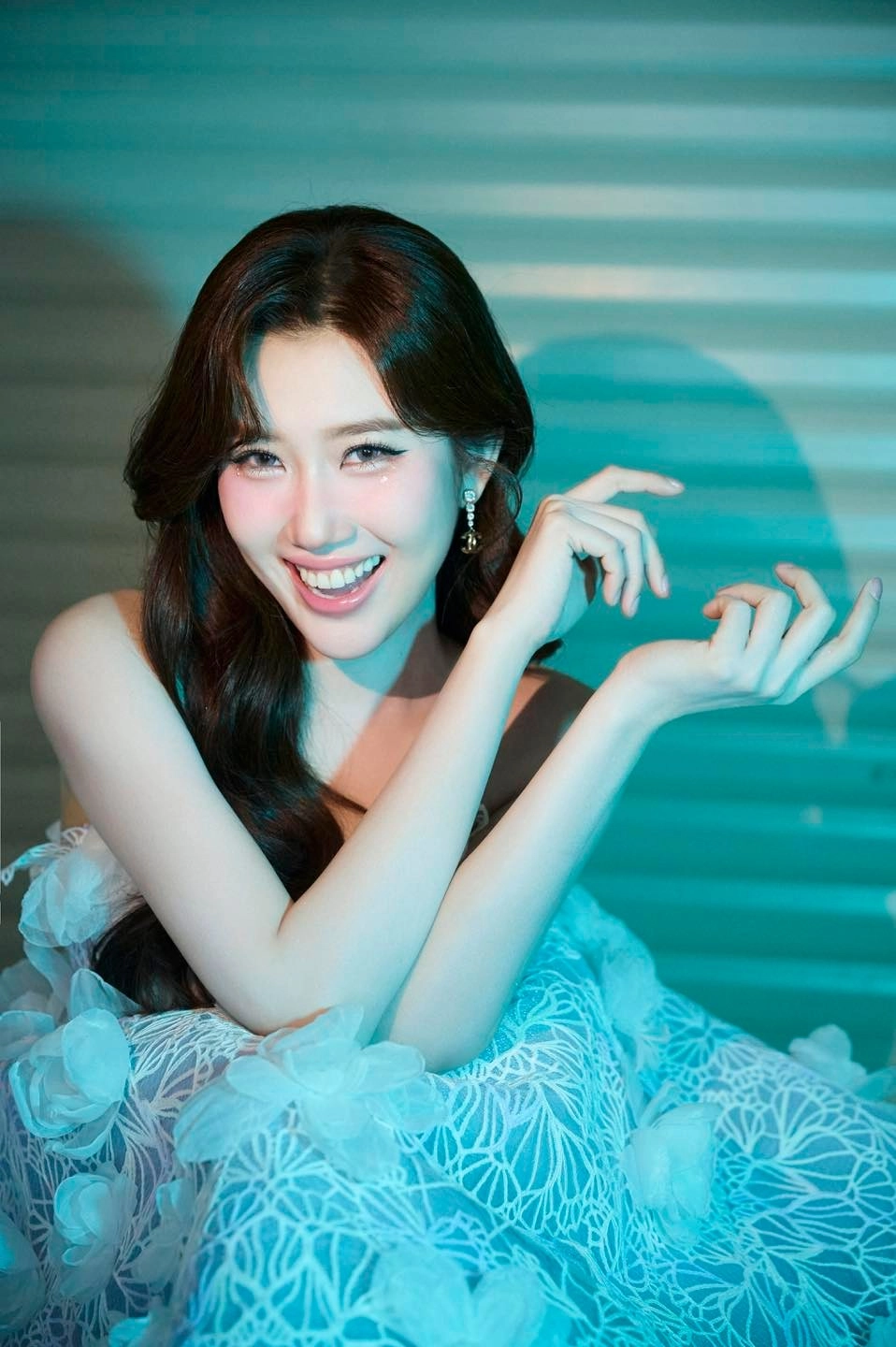 Thúy Ngân hẹn hò với ai bí mật hay đã lộ diện