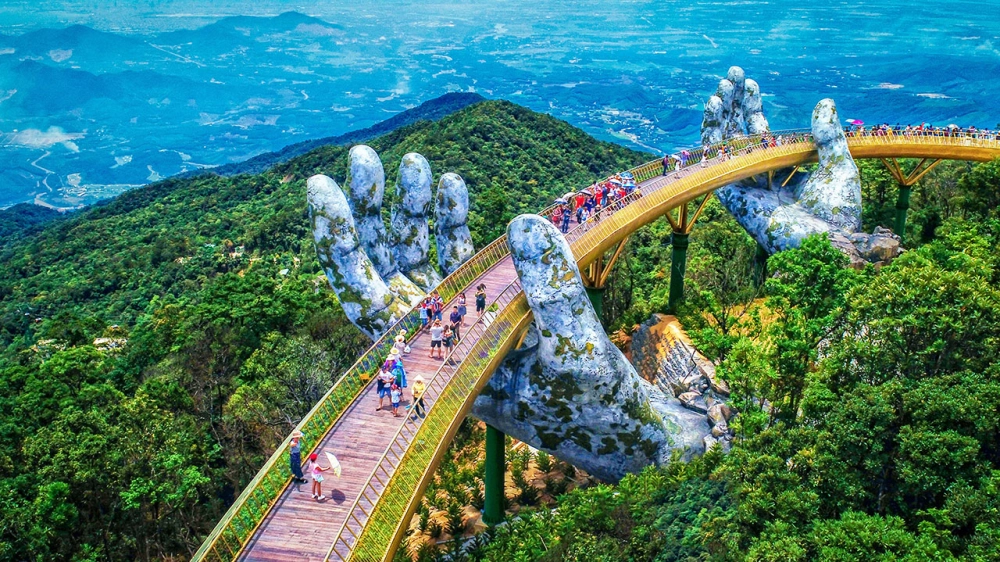 Tìm hiểu đầy đủ thông tin về cầu vàng đà nẵng