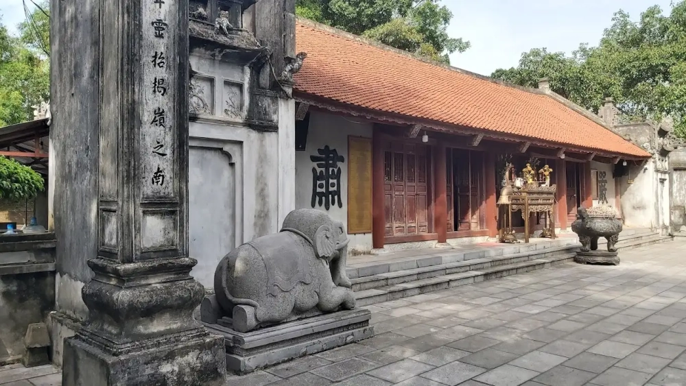 Tìm hiểu hình ảnh của đền hai bà trưng qua từng góc độ lịch sử