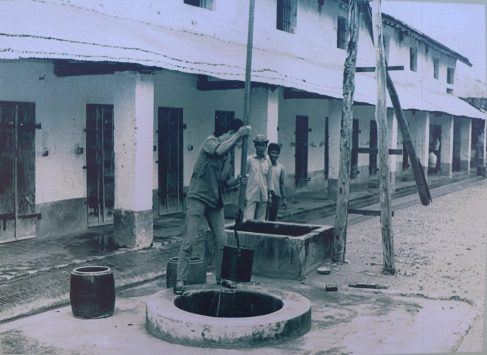 Tìm kiếm địa chỉ nhà tù côn đảo và hình ảnh đi kèm