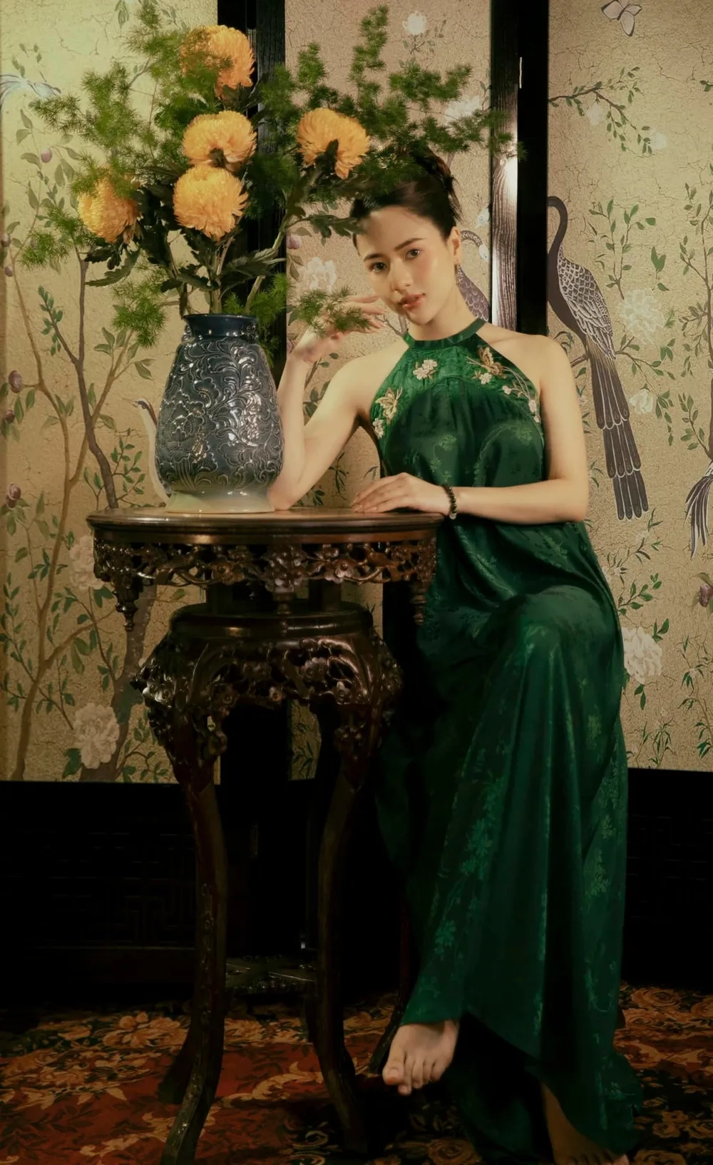 Tìm thấy loạt ảnh diễn viên Việt Hoa gây sốt