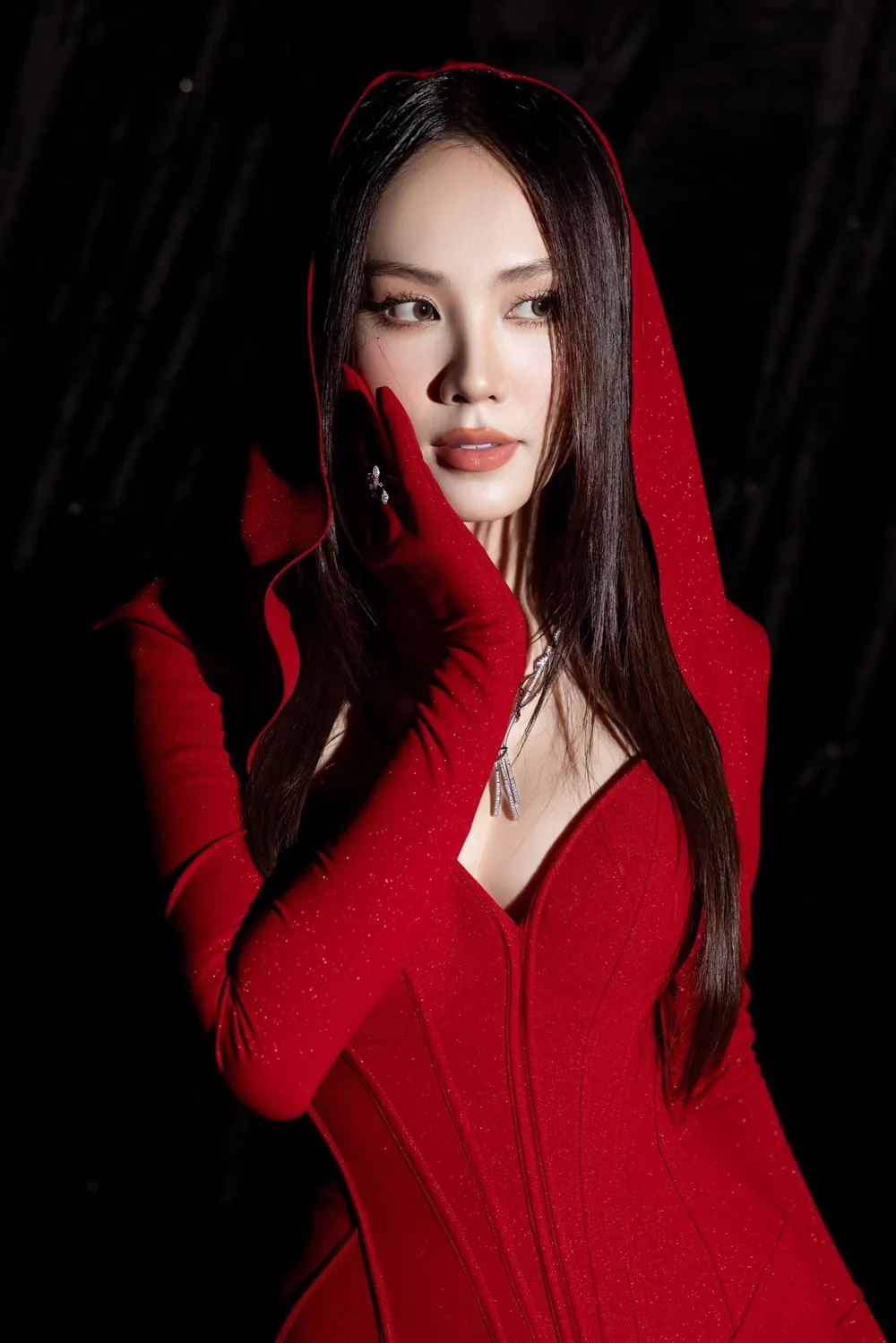 Tin hot về việc hoa hậu Mai Phương rời Sen Vàng