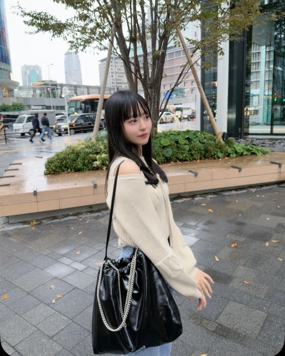 Tomoka Takeda vòng một căng tròn khiến fan phát cuồng