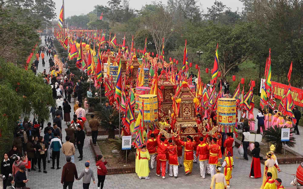 Trải nghiệm hội đền trần thái bình sôi động đầu năm