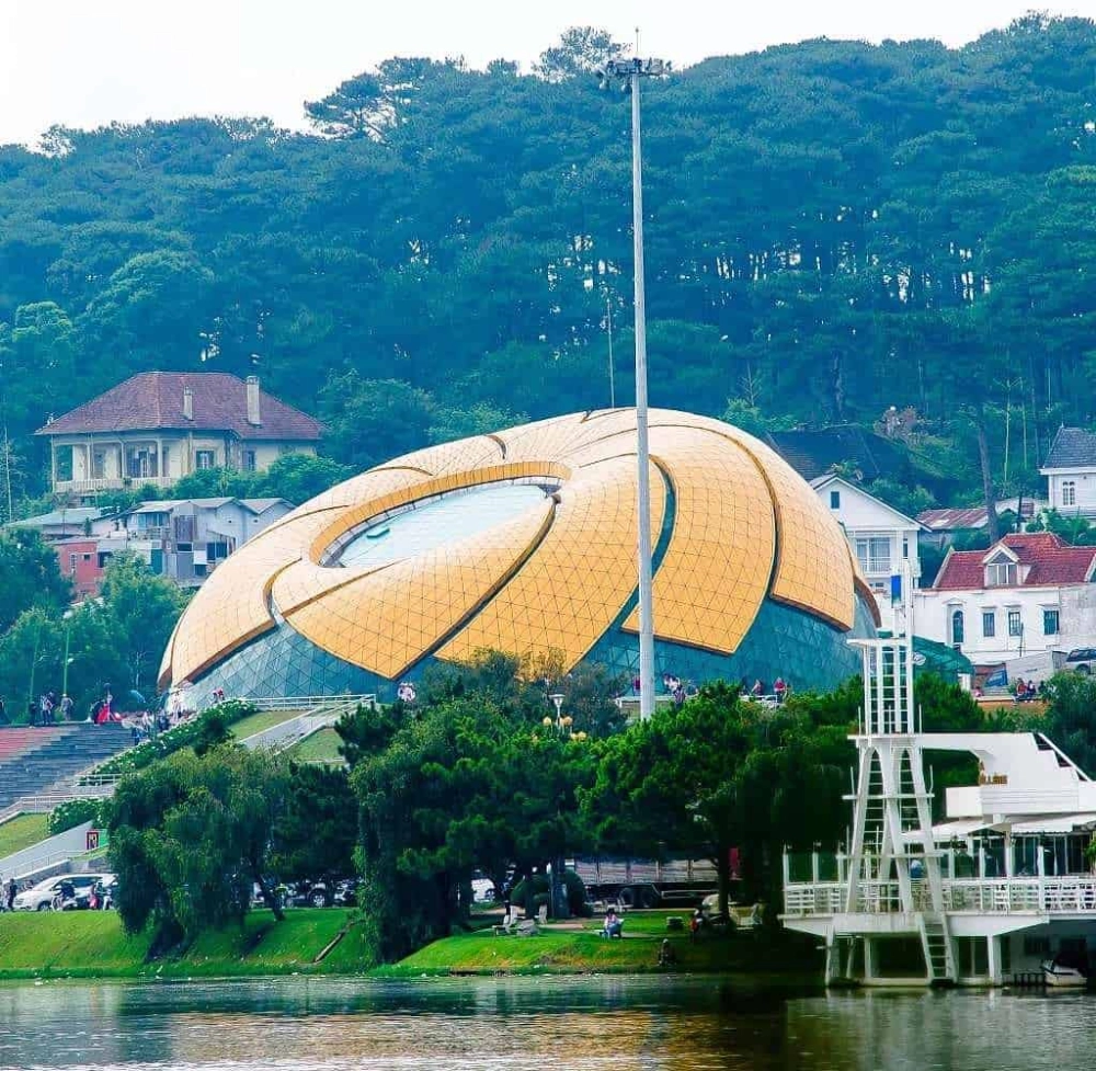 Trải nghiệm thú vị tại quảng trường lâm viên dalat giữa lòng thiên nhiên