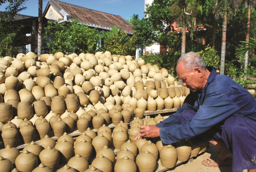 Trân trọng giá trị làng nghề gốm thanh hà truyền thống lâu đời