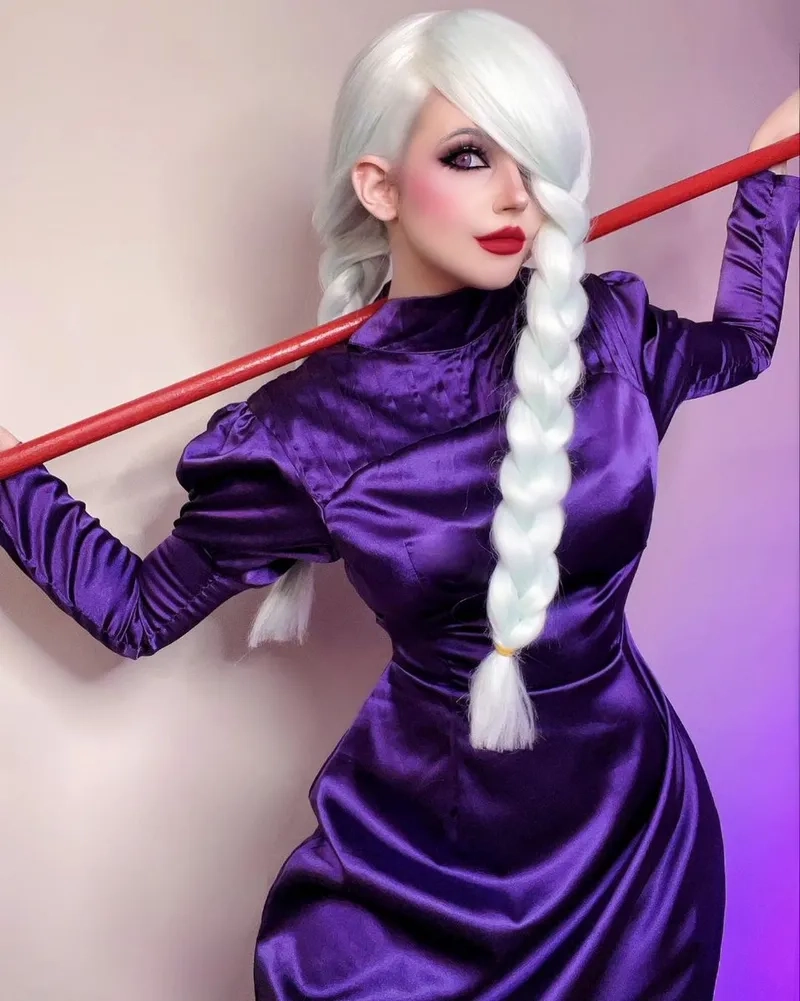 Từng góc nhìn của Mei cosplay đều toát lên khí chất mạnh mẽ