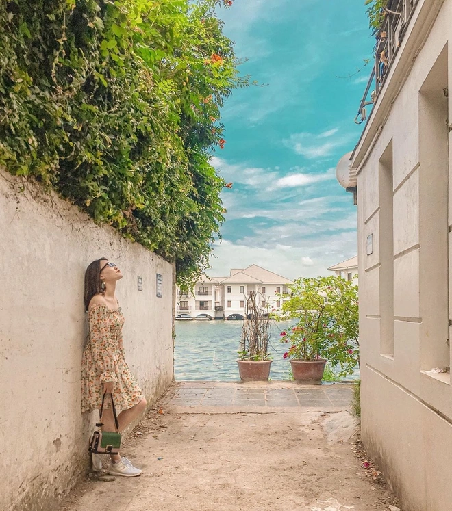Tuyển chọn góc chụp ảnh đẹp ở hồ tây hút triệu like