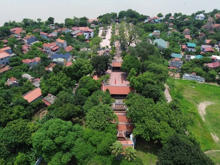 Về đền Chử Đồng Tử - Vùng đất thiêng huyền thoại